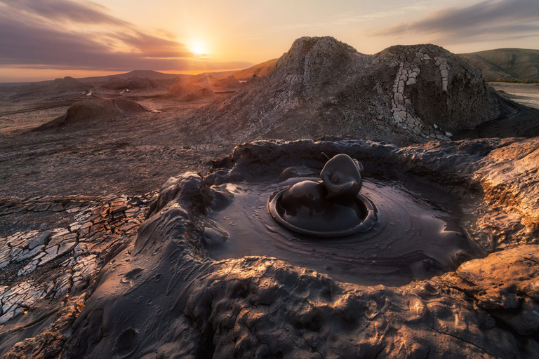 From Baku : Gobustan 4x4 Mud Volcanos Trip Tour with Local Lunch