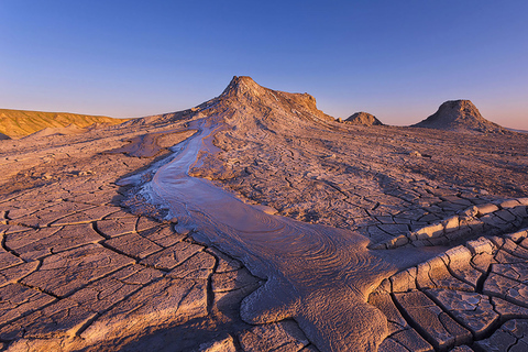 From Baku : Gobustan 4x4 Mud Volcanos Trip Tour with Local Lunch