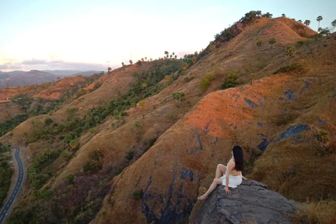 Labuan Bajo: Tour di mezza giornata con grotta di Rangko e spiaggia per lo snorkelingPomeriggio Partenza