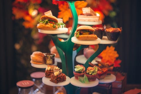 London: Harry Potter Walking Tour with Magical Afternoon Tea