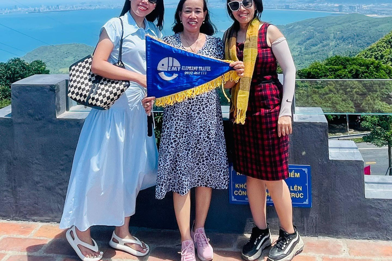 Hue: Privatwagen nach Hoi An über Hai Van Pass, Goldene Brücke