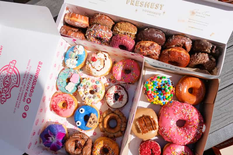 Santa Monica: Donut Shop Walking Tour with Tastings | GetYourGuide