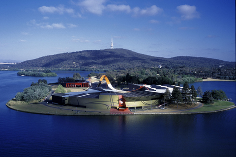 From Sydney: Canberra Day Tour7.30am St Andrew&#039;s Cathedral, Bathurst St, Sydney Town Hall