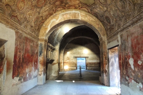 Pompeii and Mt Vesuvius: Full-Day Private Tour