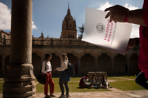 Salamanca Sightseeing Walking Tour with Local Guide. Spanish