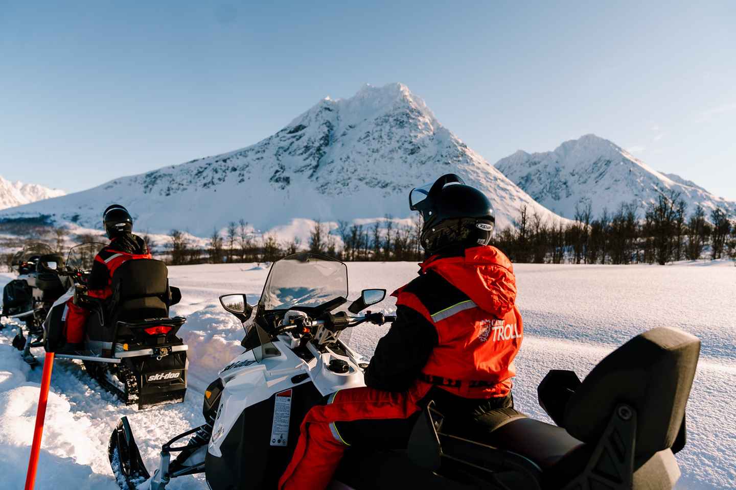Tromso: Avventura in motoslitta di lusso nelle Alpi di Lyngen