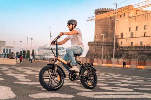 Naples: Electric Fat Bike Rental with Helmet