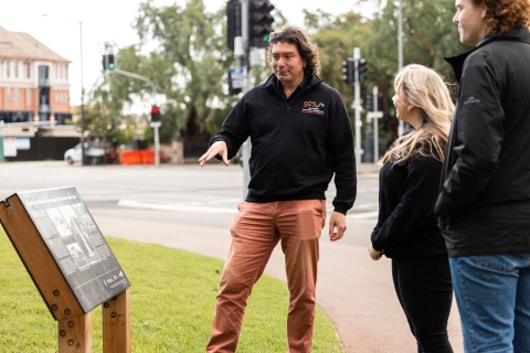Adelaide: Adelaide CBD Private Guided Walking Cultural Tour