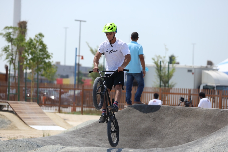 Abu Dhabi: Toegangskaart Circuit X BMX Park met uitrusting