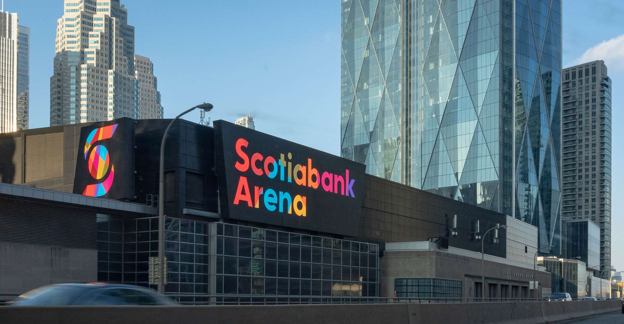 Toronto, Toronto Maple Leafs NHL Juego en Scotiabank Arena - Hizvo