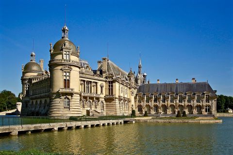 Chantilly: Chantilly Castle Private Guided Tour with Ticket