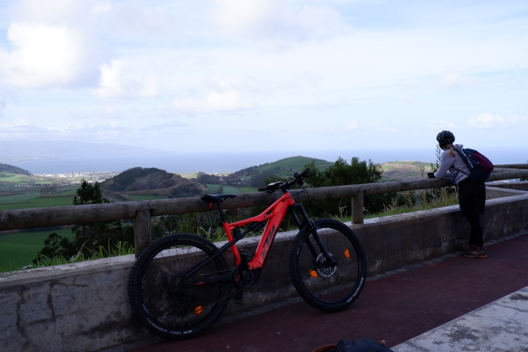 Ribeira Grande: Recorrido guiado en E-BikeRecorrido en E-Bike sin traslado