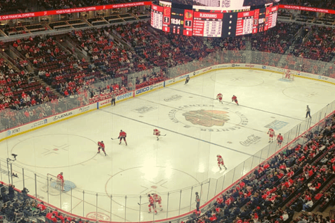 Chicago Chicago Blackhawks Entradas para un partido de la NHL en el United CenterAsientos Premium