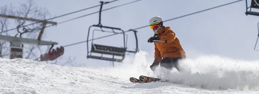 Depuis NYC : Excursion d'une journée de ski à Mountain Creek Resort avec locations