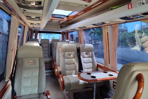 Vanuit Chania: privéchauffeursdienst voor premium voertuigenMinibus VIP-klasse met 9 zitplaatsen
