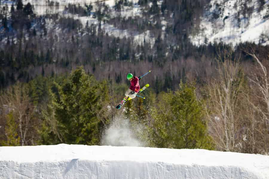 Ab Montreal: Ski- oder Snowboard-Tagestour. Foto: GetYourGuide