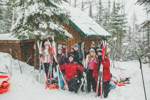 Da Montreal: Escursione con le racchette da neve nella regione di Lanaudière
