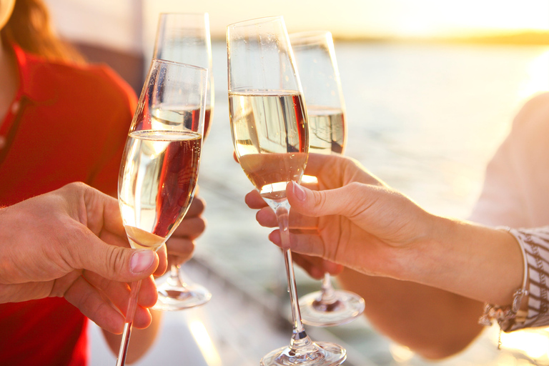 St. Thomas: Island Flyer Private Catamaran Beach & Snorkel