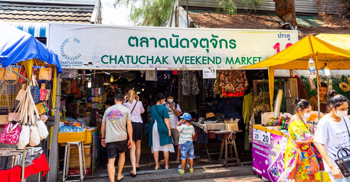 Chatuchak Market: Visiting the Largest Market in Bangkok