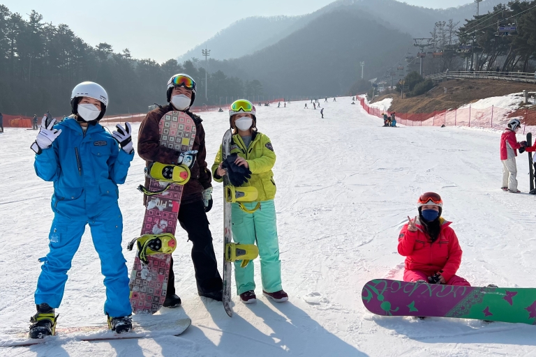 Seoul: Yongpyong Ski Resort Tour mit optionalem SkipaketTransfers mit vollem Skipaket