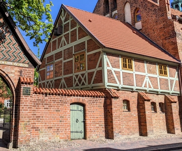 Wismar: Self-guided old town walk to explore the city