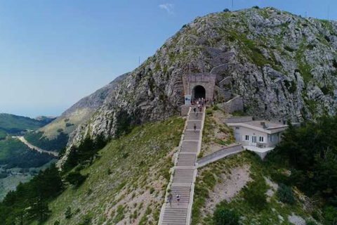 Excursión Privada de Día Completo al Parque Nacional de Lovcen y Más