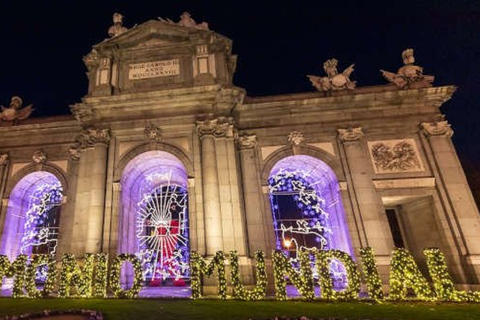 Madrid: Christmas Lights Tour by Electric Tuk-Tuk