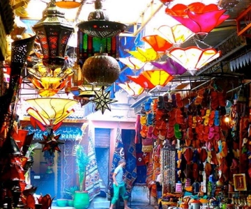 From Malaga: Tangier Day Tour with Bazaar Shopping and Lunch
