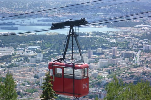 Toulon: Outdoor Harry Potter Smartphone Escape Game