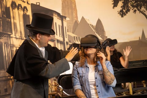 Frankfurt: TimeRide VR Time Travel Experience Ticket