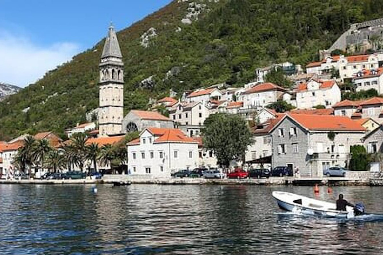 Kotor: Private Buchtrundfahrt und geführte Besichtigungstour