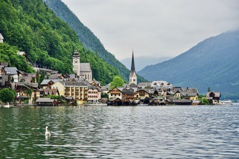 From Vienna: Hallstatt Guided Day Trip with Hotel Transfers