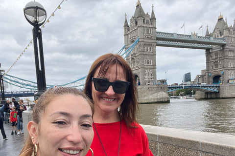 لندن: جولة في أقدم جزء من المدينة.اكتشف أقدم جزء من لندن