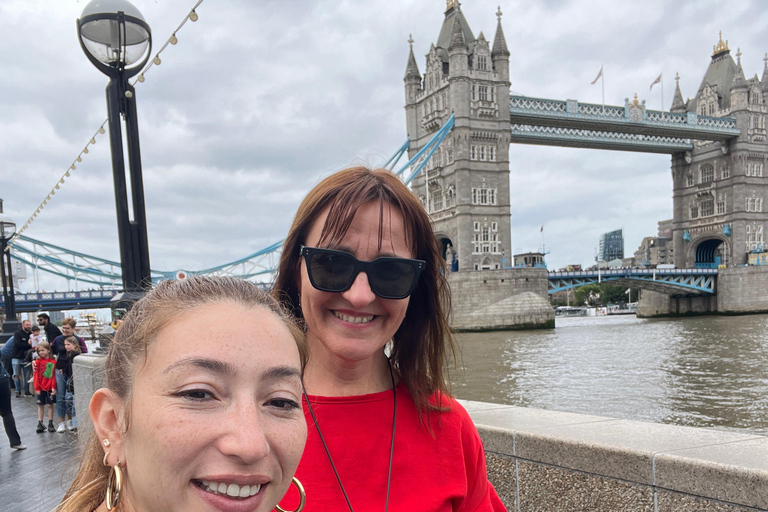 لندن: جولة في أقدم جزء من المدينة.اكتشف أقدم جزء من لندن