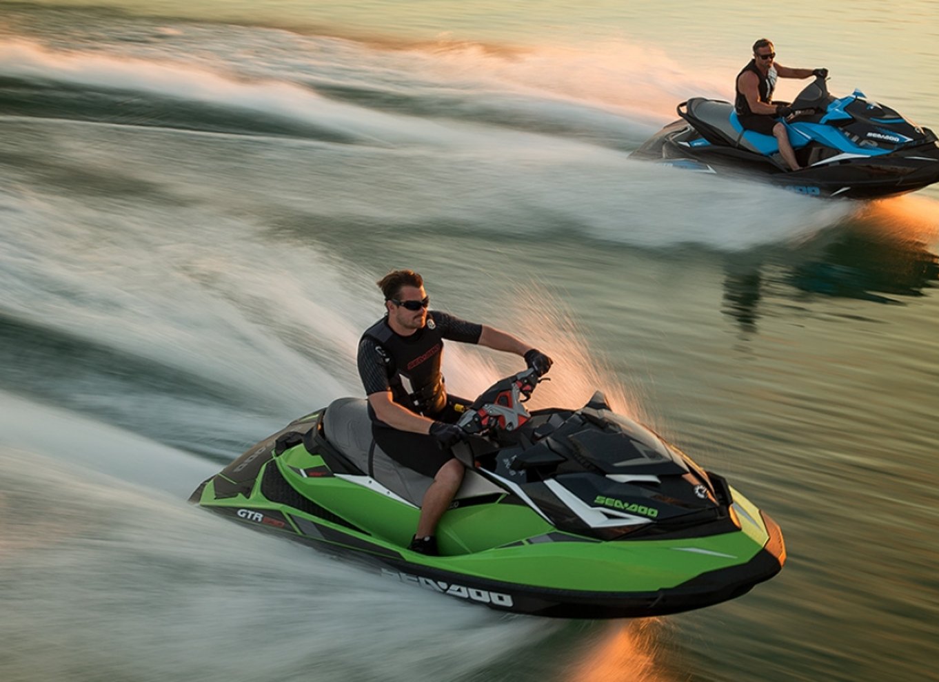 Dubai: Jumeirah Beach Jet Ski Rental for up to 2 People in Dubai