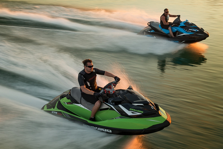 Dubai: Alquiler de motos acuáticas en la playa de Jumeirah para 2 personasAlquiler de 1 hora