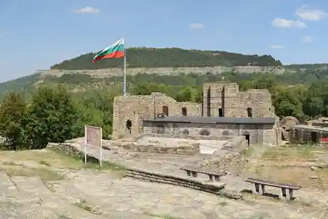 Private Tour nach Bulgarien : Ivanovo Kirchen & Veliko Tarnovo