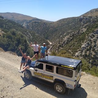 From Heraklion: Guided Jeep Safari with Winery Visit & Lunch