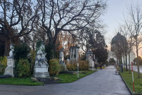 Wenen: begeleide wandeling door de centrale begraafplaats