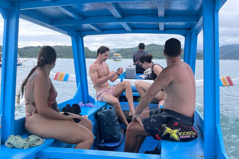 Lombok: Gili Islands Snorkeling Tour with Hotel Pickup Provate snorkling gili island with camera underwater