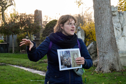 Vienna: Guided Walking Tour of the Central Cemetery