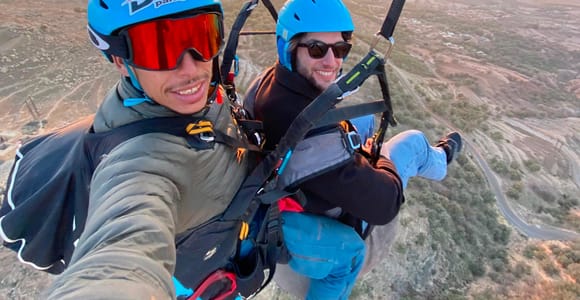 Sobrevuela Aguergour: parapente extremo en tándem con GoPro