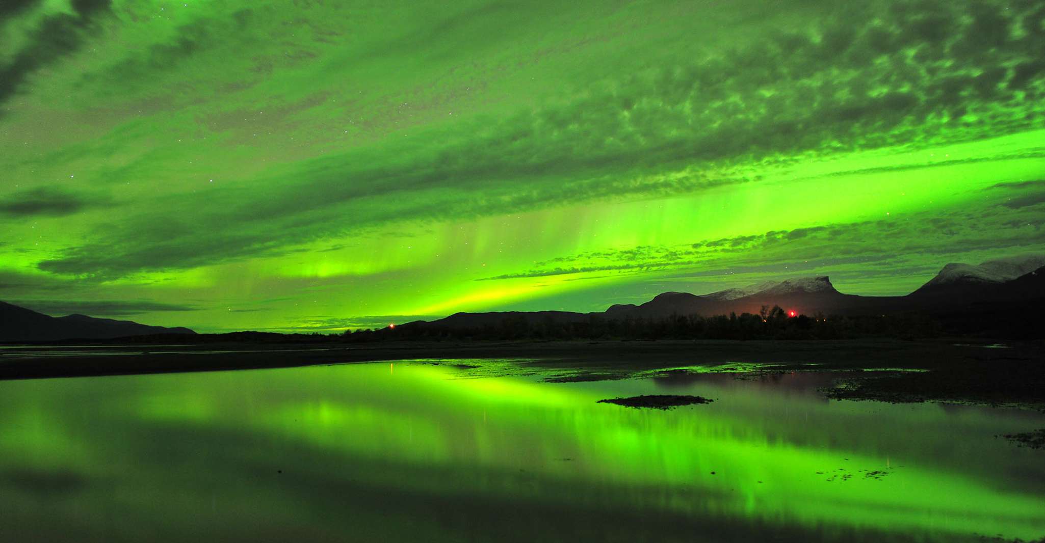 Abisko, Geführte Aurora Chase mit Hoteltransfers - Hizvo