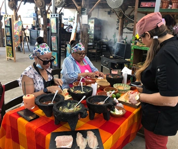 San José del Cabo:Cooking Class +Margaritas & Mezcal tasting