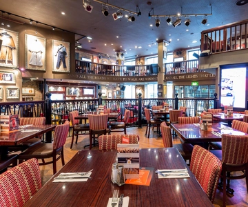 Manchester: Hard Rock Cafe Set Menu for Lunch or Dinner