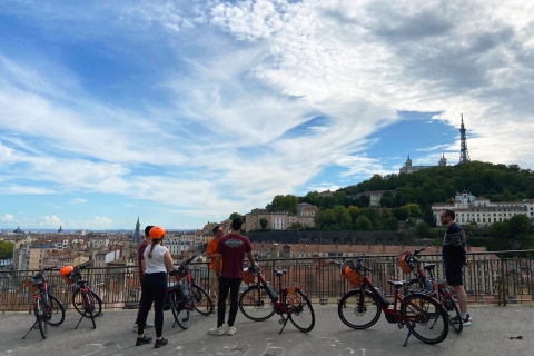 Lyon: tour guiado de 3 horas en bicicleta eléctrica con un descanso de degustaciónTour en francés