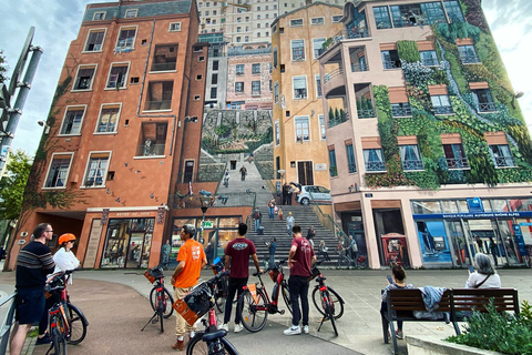 Lyon: 3-Hour Guided E-Bike Tour with a Tasting BreakTour in English