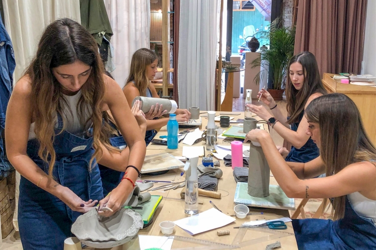 Barcelona: Workshop zur handwerklichen KeramikherstellungKunsthandwerkliche Pflanzgefäßherstellung