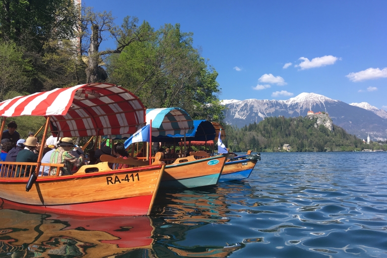 Desde Porec: La Joya Alpina del Lago BledDesde Porec: Excursión de un día al Lago Bled