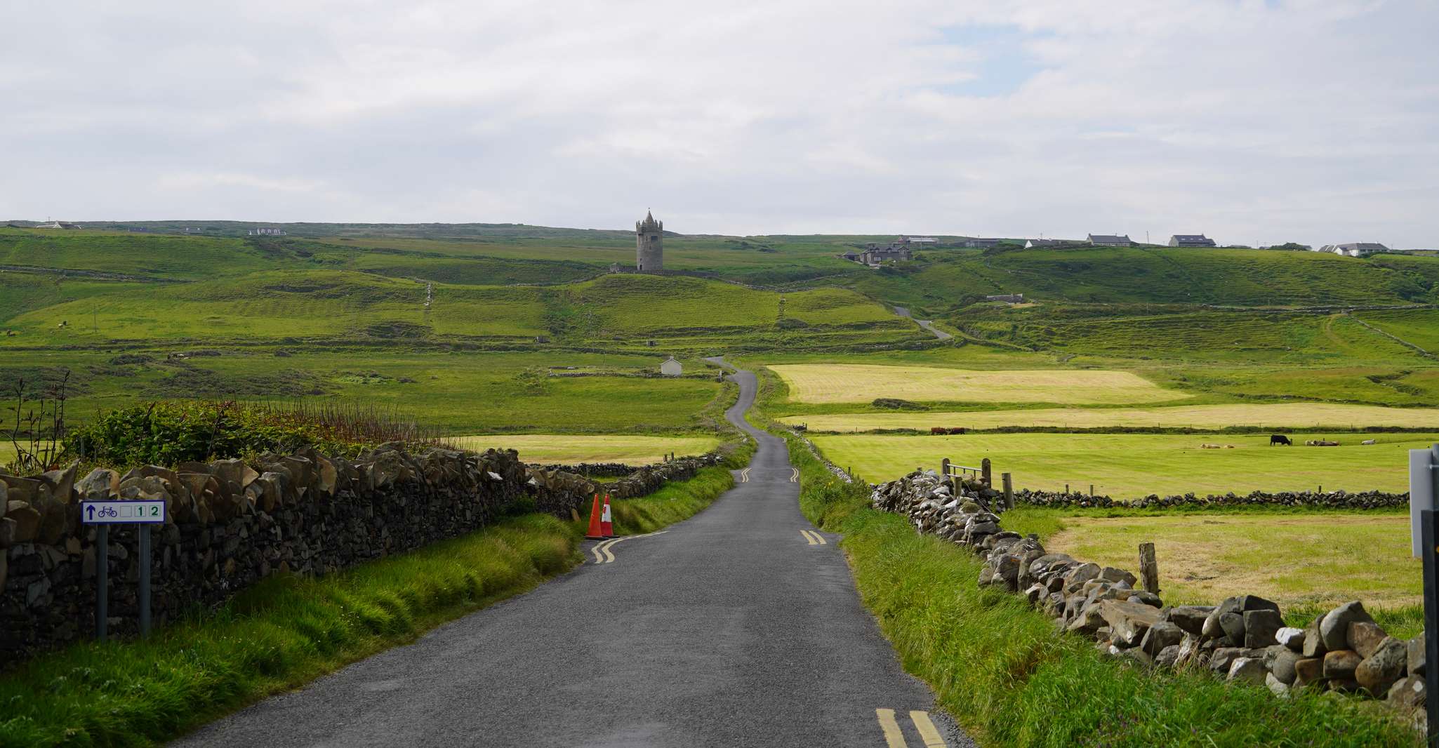 Da Doolin, Scogliere di Moher Guidata Passeggiata Costiera - Hizvo